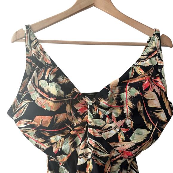 Sunsets Retro Retreat Simone Black Tropical Floral Tankini Swim Top Size 40D/42C - Picture 5 of 11